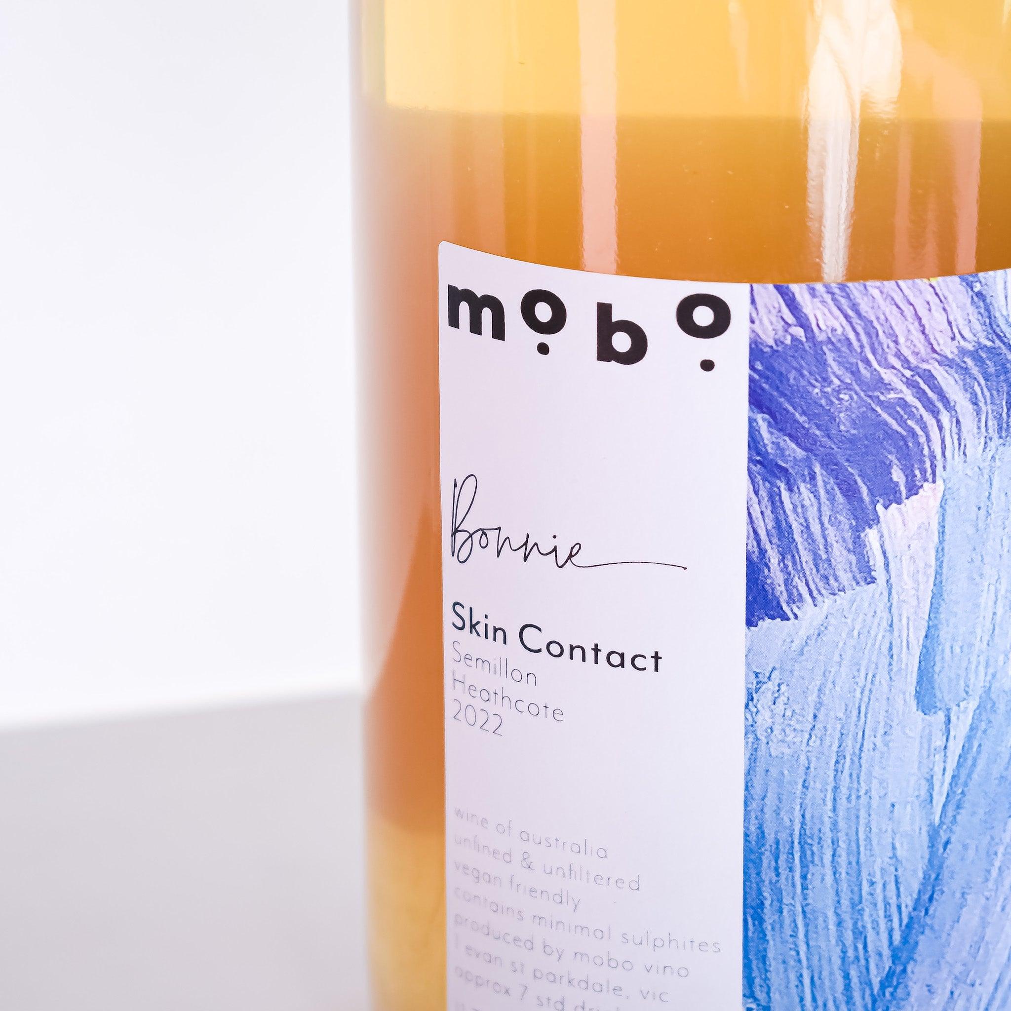 Close up of MoBo Vino 2022 Semillon wine label. 